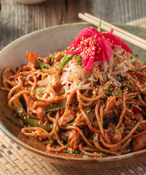 Tavuklu ve Sebzeli Noodle